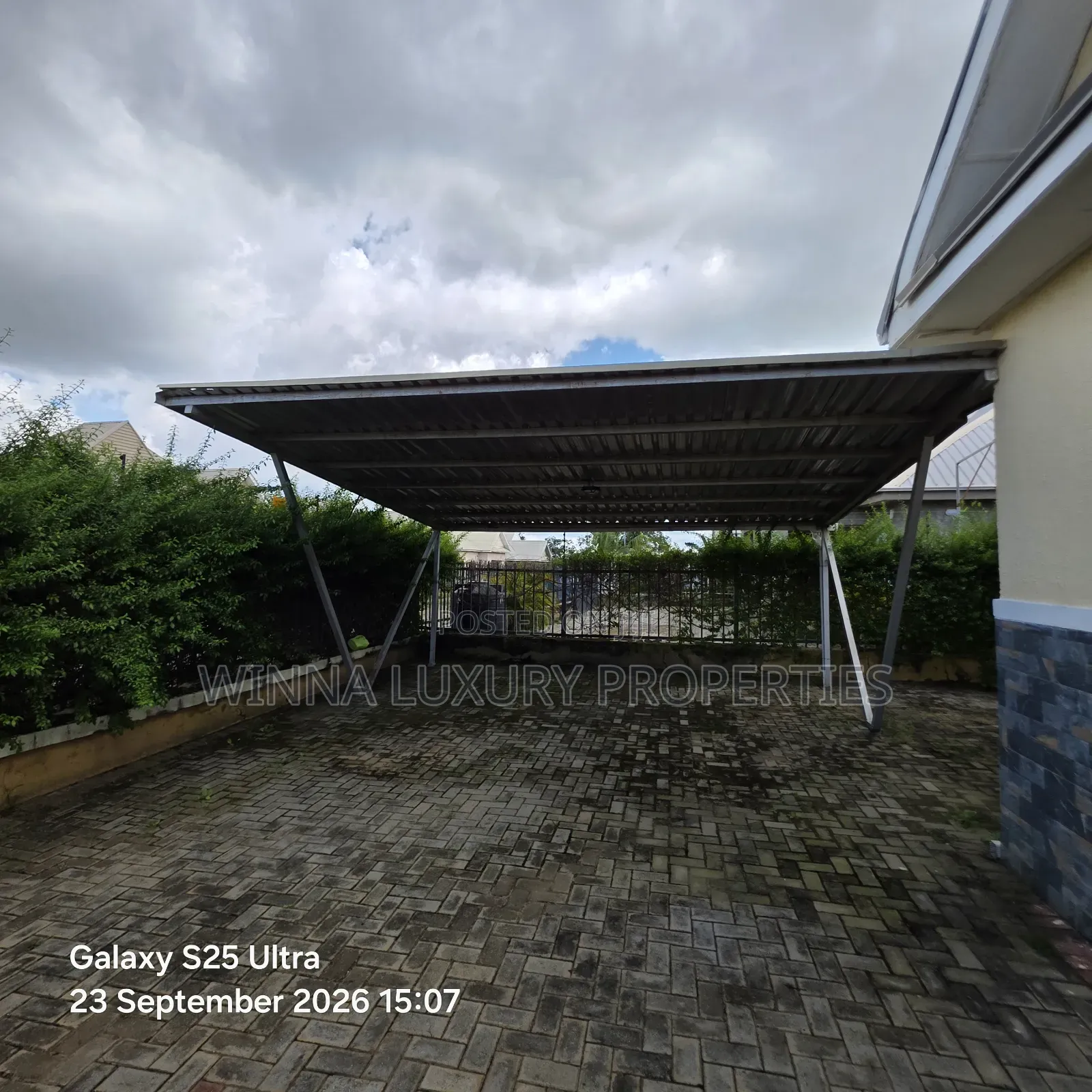 5bdrm Bungalow in Von Garden Estate, Lugbe District for sale in Lugbe District