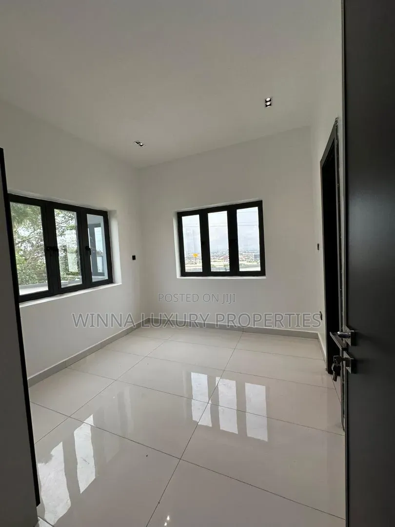 5bdrm Duplex in Katampe Extension for sale in Katampe Extension