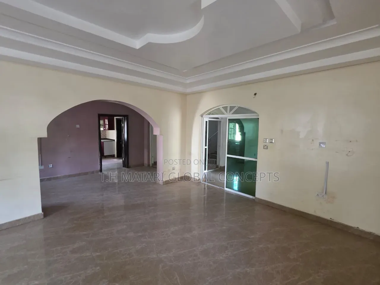 6bdrm Duplex in King'S Park Estate, Kaura for rent in Kaura