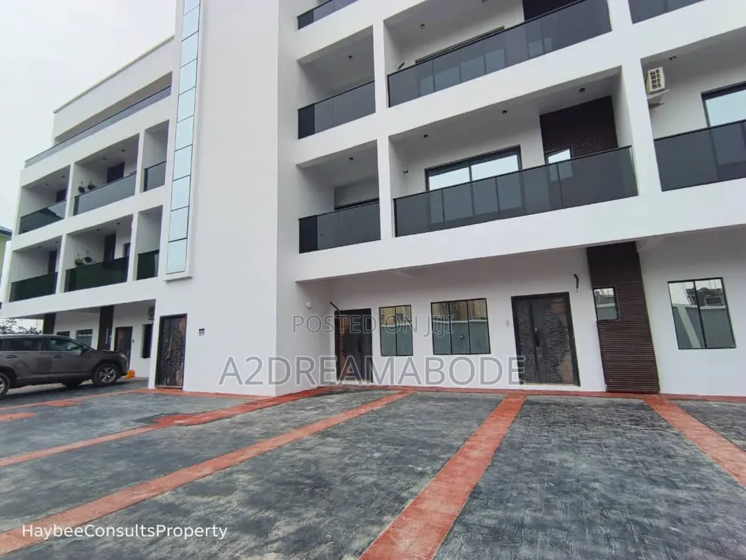 4bdrm Duplex in Yaba for sale in Sabo / Yaba
