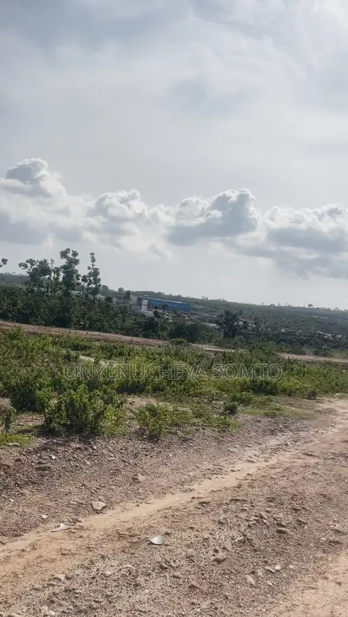 500SQM Estate Plot for 4 Bedroom Detached Penthouse With C of O in Guzape District