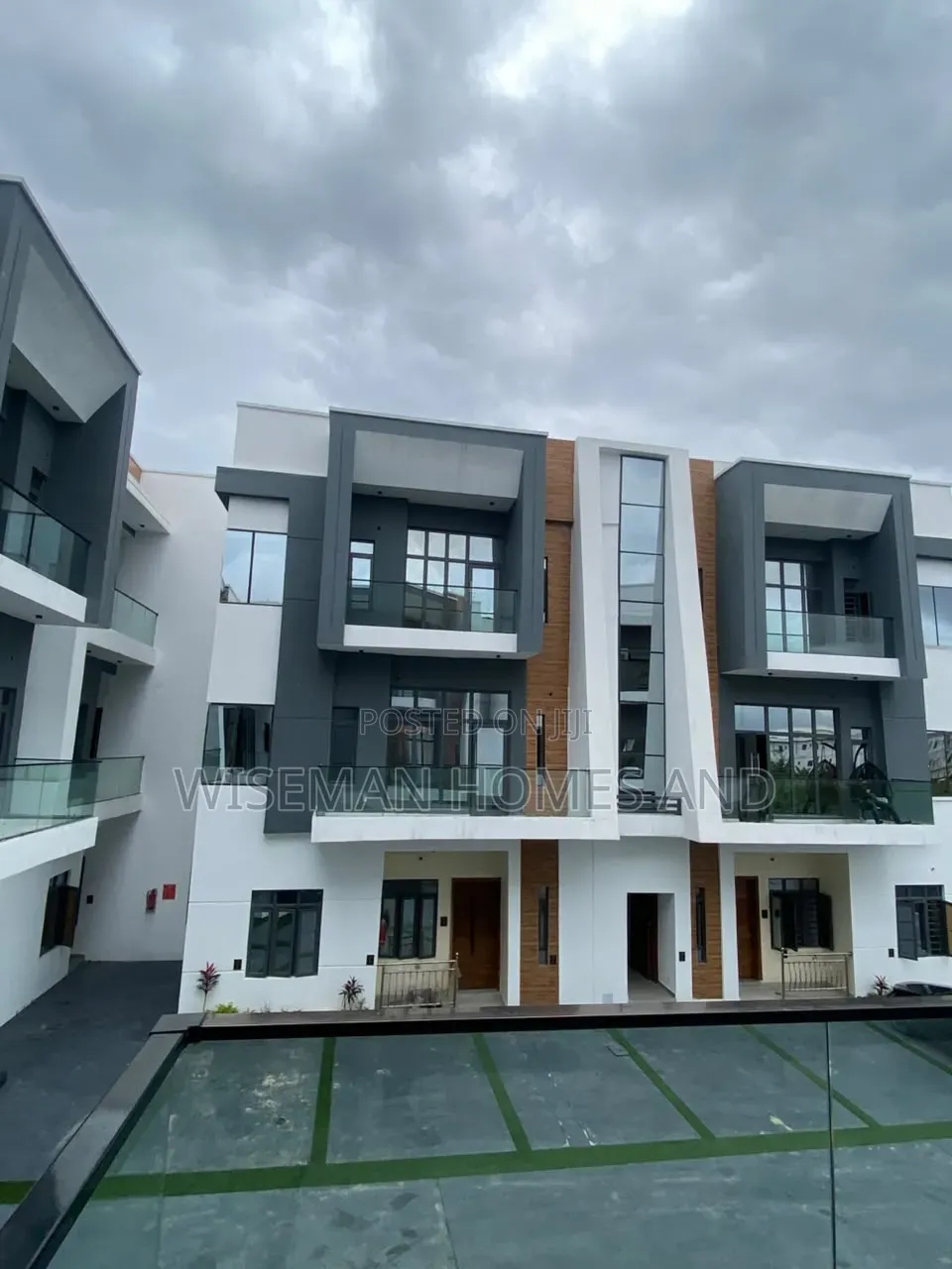 2bdrm Apartment in Ajah Ilaje Mobile, Off Lekki-Epe Expressway for rent in Off Lekki-Epe Expressway