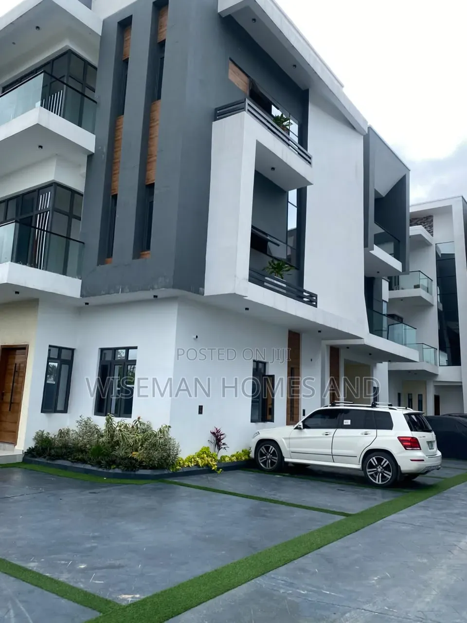 2bdrm Apartment in Ajah Ilaje Mobile, Off Lekki-Epe Expressway for rent in Off Lekki-Epe Expressway