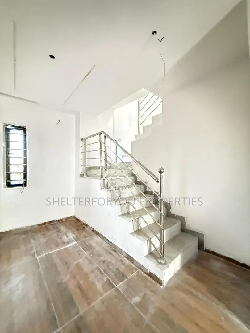 2bdrm Duplex in Sangotedo for sale in Sangotedo