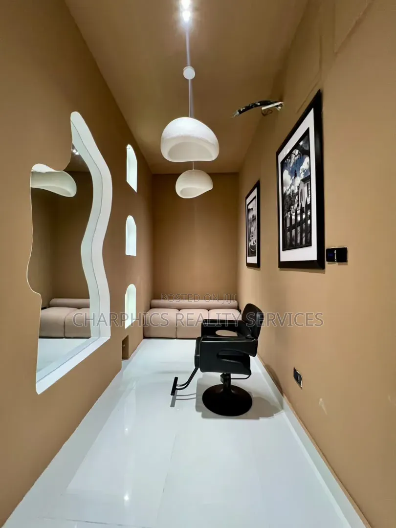 5bdrm Duplex in Osapa london for sale in Osapa london