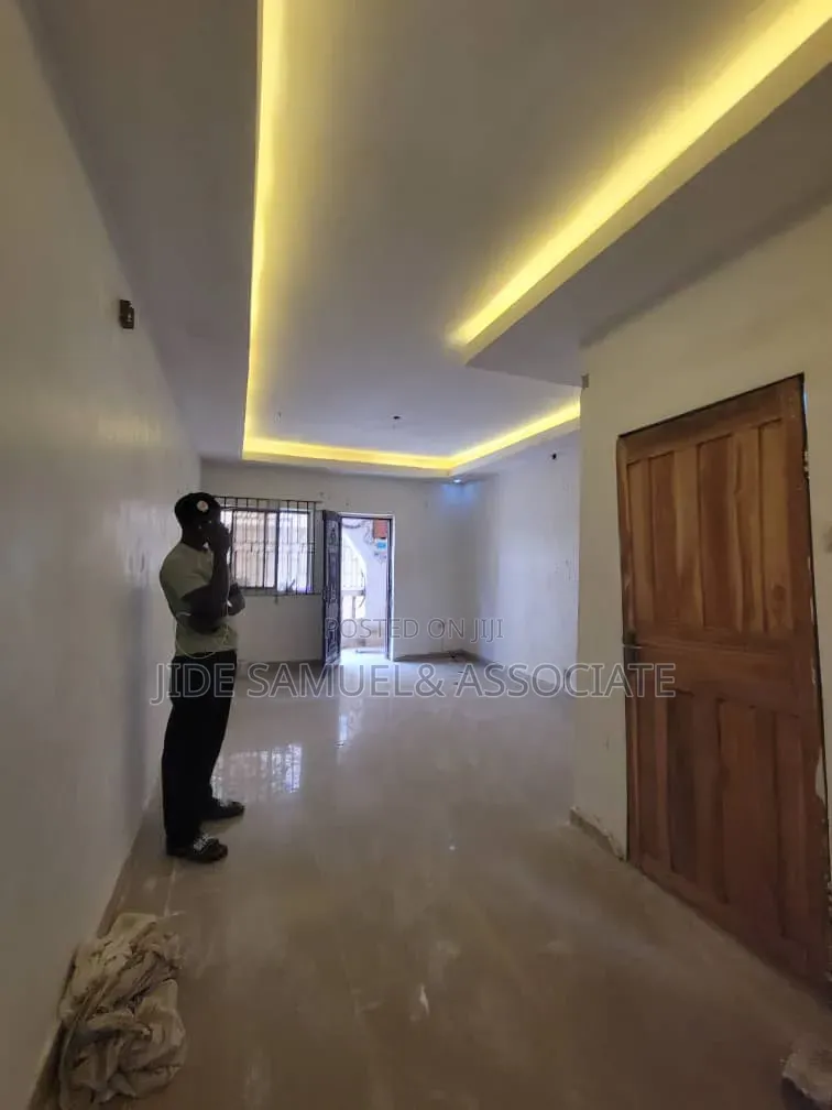 Furnished Mini Flat in Baruwa for rent in Baruwa