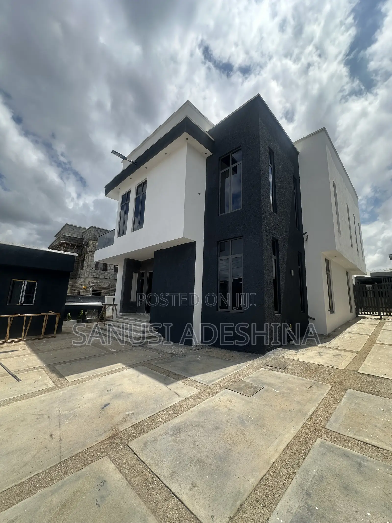 5bdrm Duplex in Gwarimpa Estate,Fct, Gwarinpa for sale in Gwarinpa