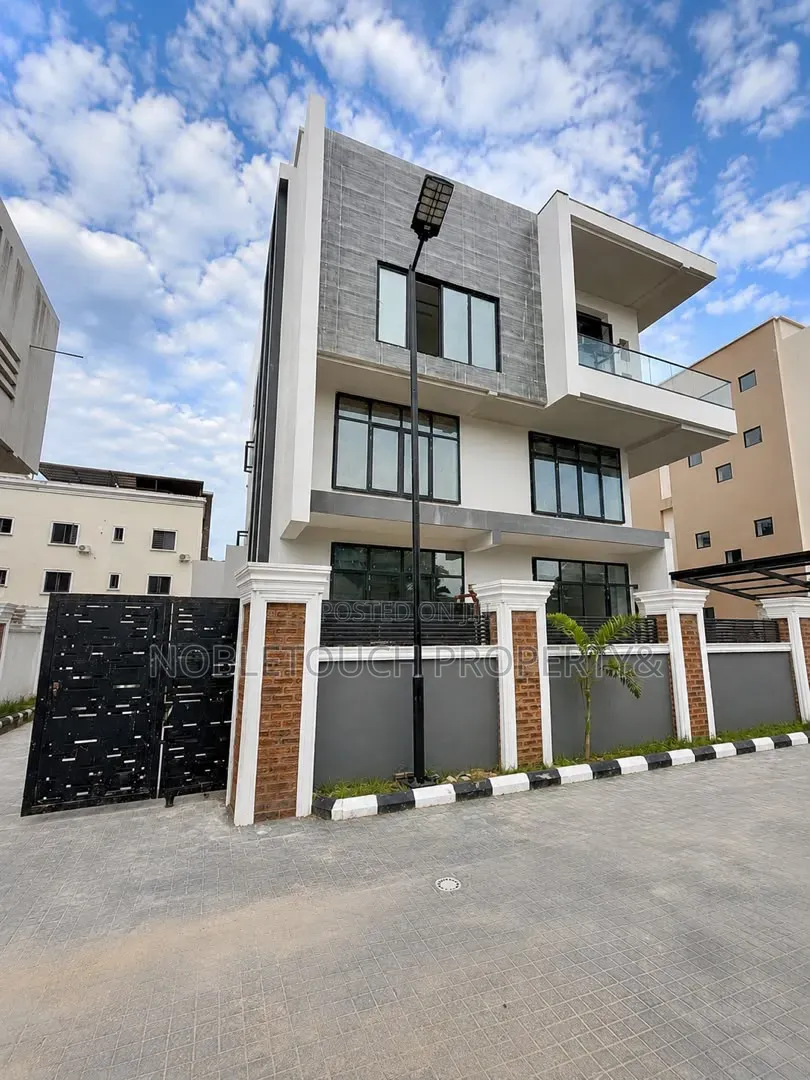 5bdrm Duplex in Ikoyi Lagos for sale in Old Ikoyi