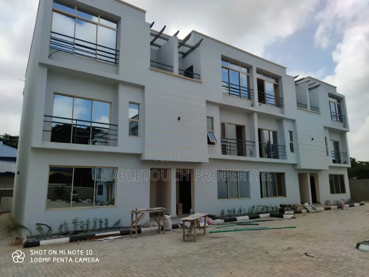 3bdrm Duplex in Ikeja Lagos for sale in Ikeja GRA