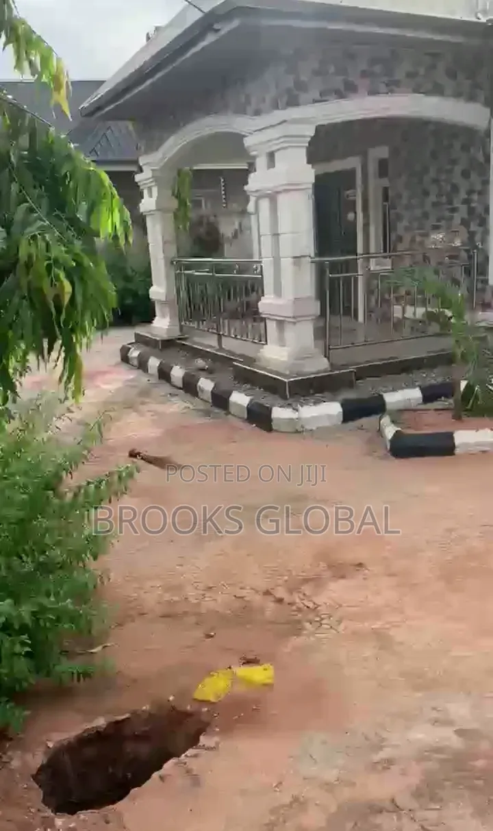 3bdrm Bungalow in Benin City for sale in Benin City
