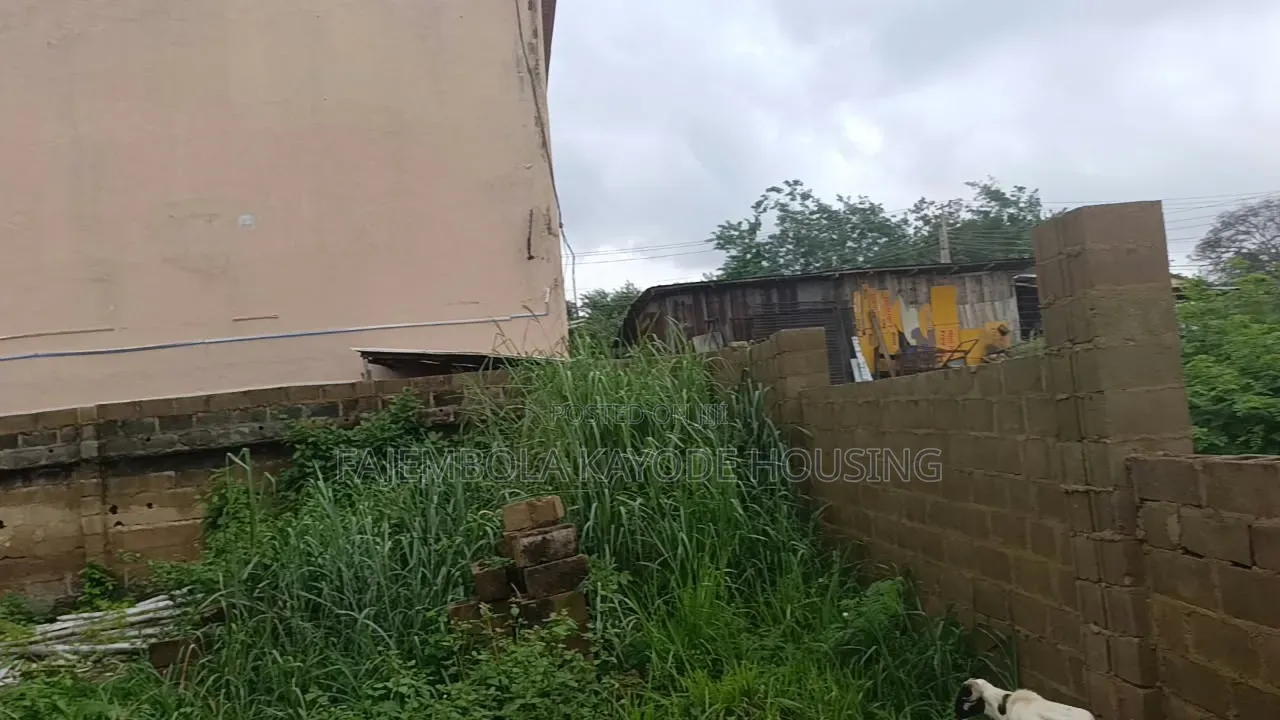 A Prime Commercial Property Measuring 1300 Sqmtrs in Oluyole Estate