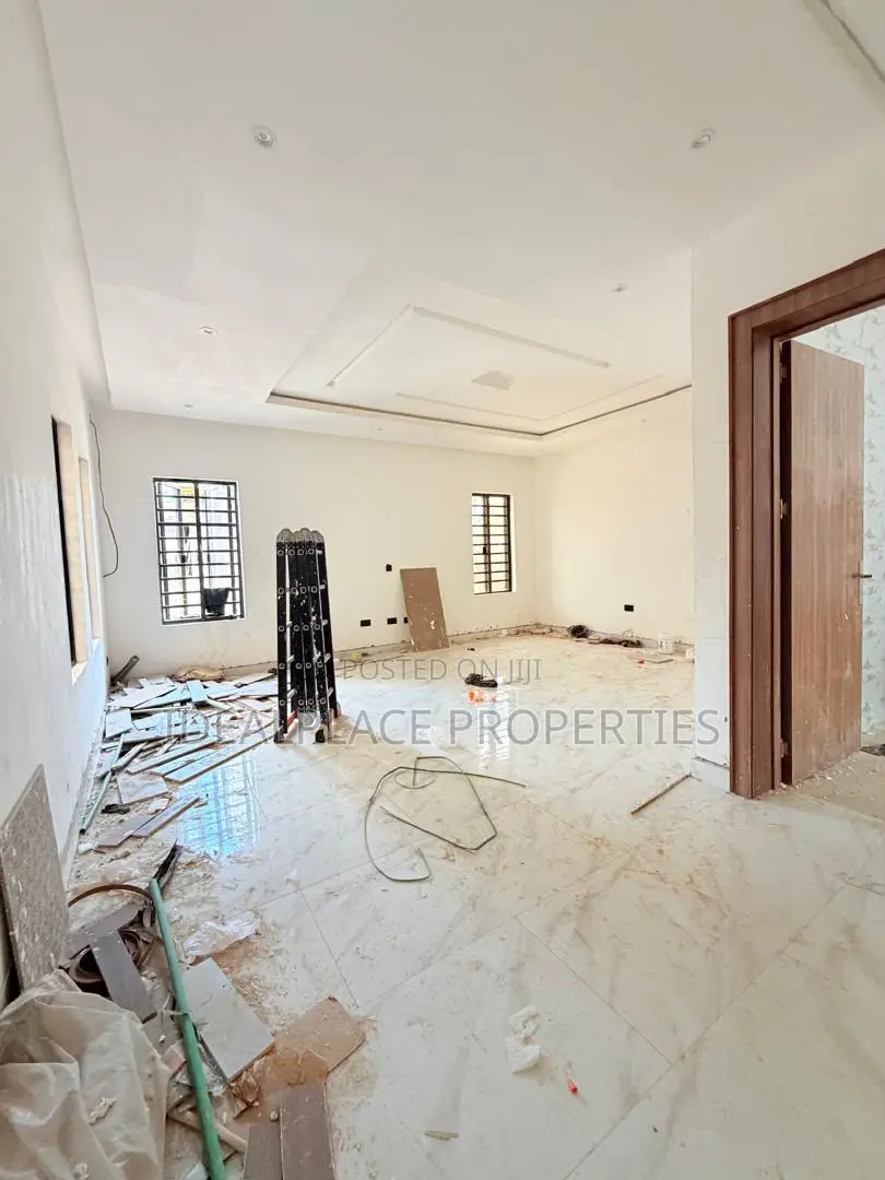 4bdrm Duplex in Adeniyi Jones for sale in Adeniyi Jones