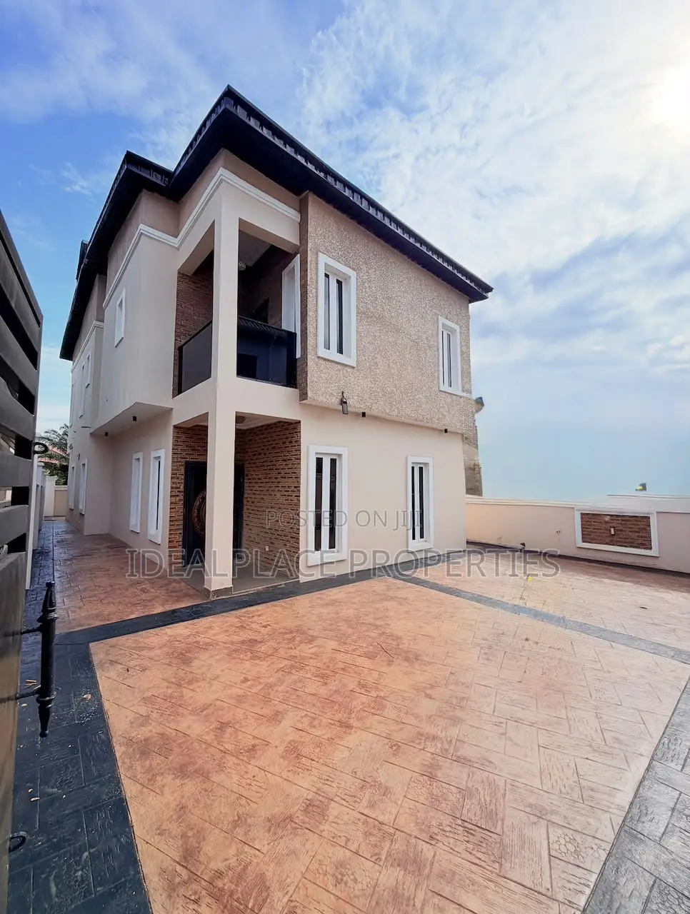 4bdrm Duplex in Isheri North for sale in Isheri North