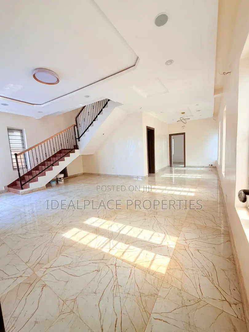 4bdrm Duplex in Isheri North for sale in Isheri North