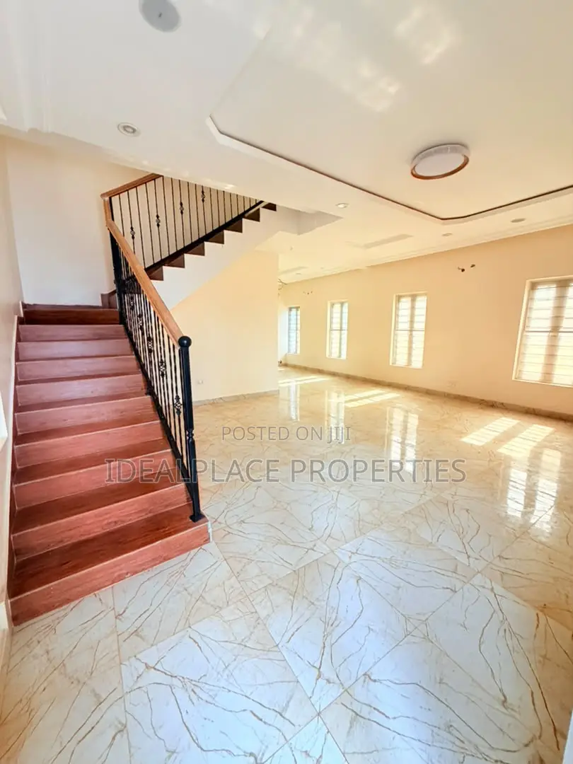 4bdrm Duplex in Isheri North for sale in Isheri North