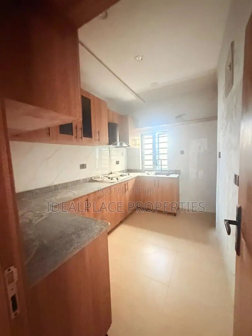 4bdrm Duplex in GRA Phase 1 for sale in GRA Phase 1