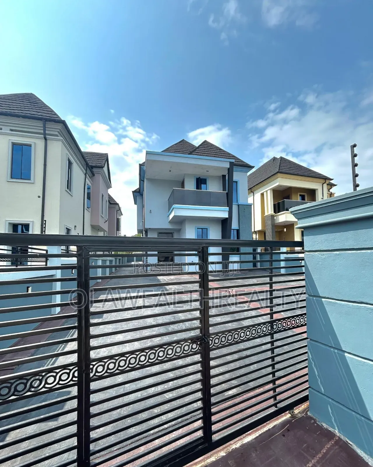 4bdrm Duplex in Carlton Gate Estate, Akobo for sale in Akobo
