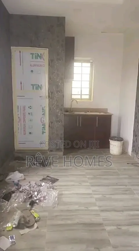 Mini Flat in Soluyi for rent in Soluyi