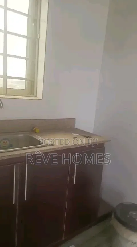 Mini Flat in Soluyi for rent in Soluyi