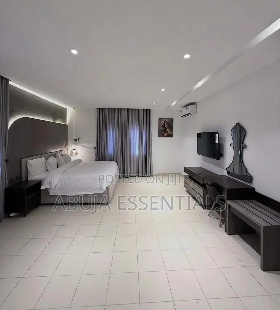2 Bedroom King Cave Apartment With Pool Mabushi in Mabushi