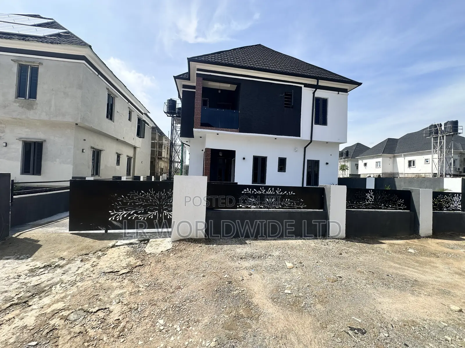 4bdrm Duplex in Lugbe District for sale in Lugbe District