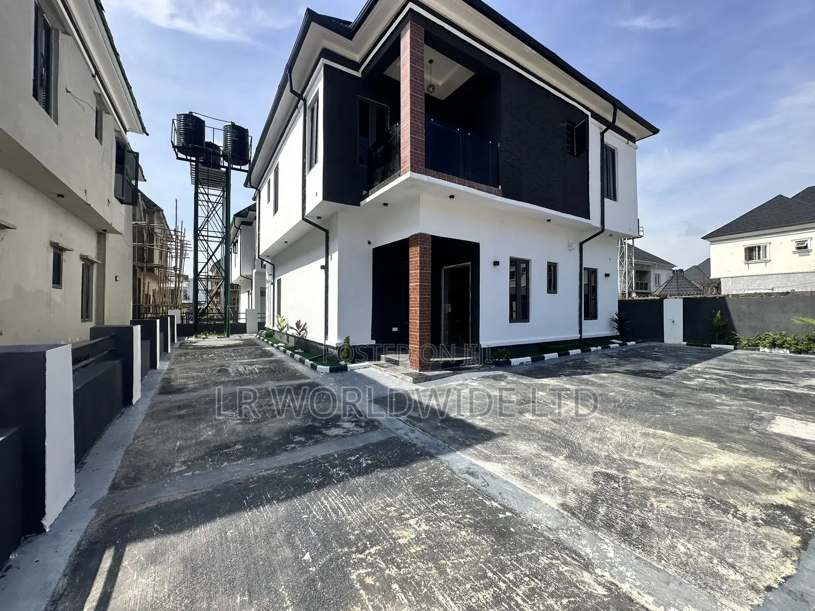 4bdrm Duplex in Lugbe District for sale in Lugbe District