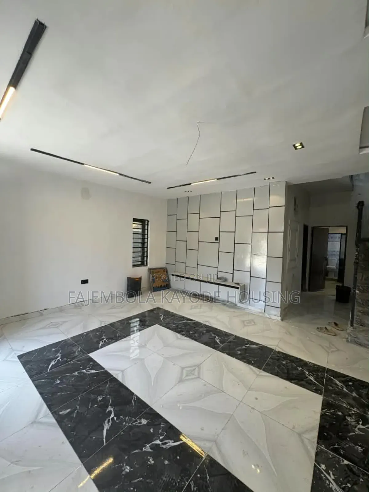 5bdrm Duplex in Eleyele for sale in Eleyele