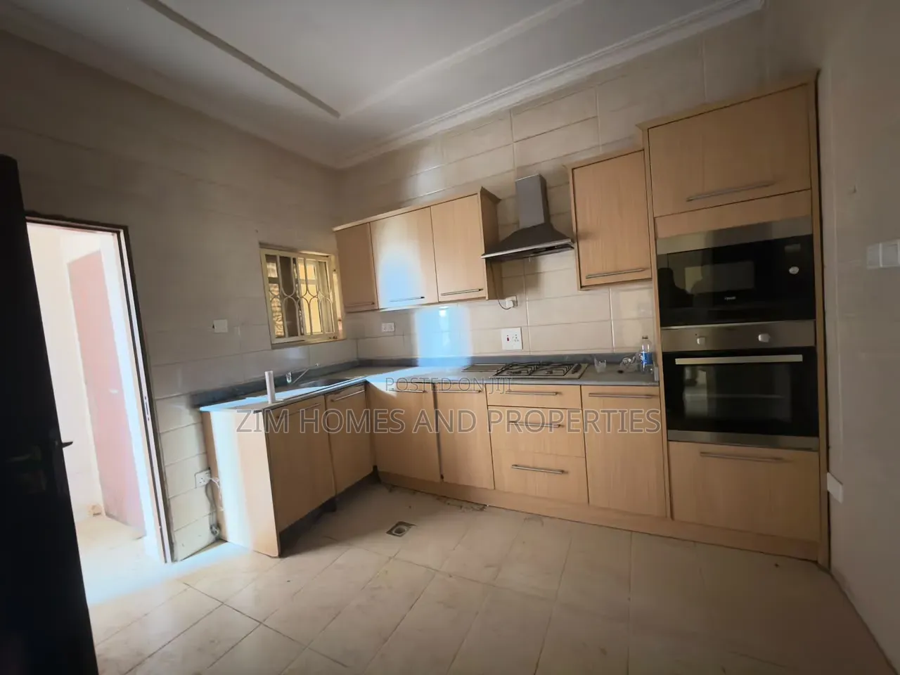 3bdrm Block of Flats in Zim Homes And, Wuye for rent in Wuye