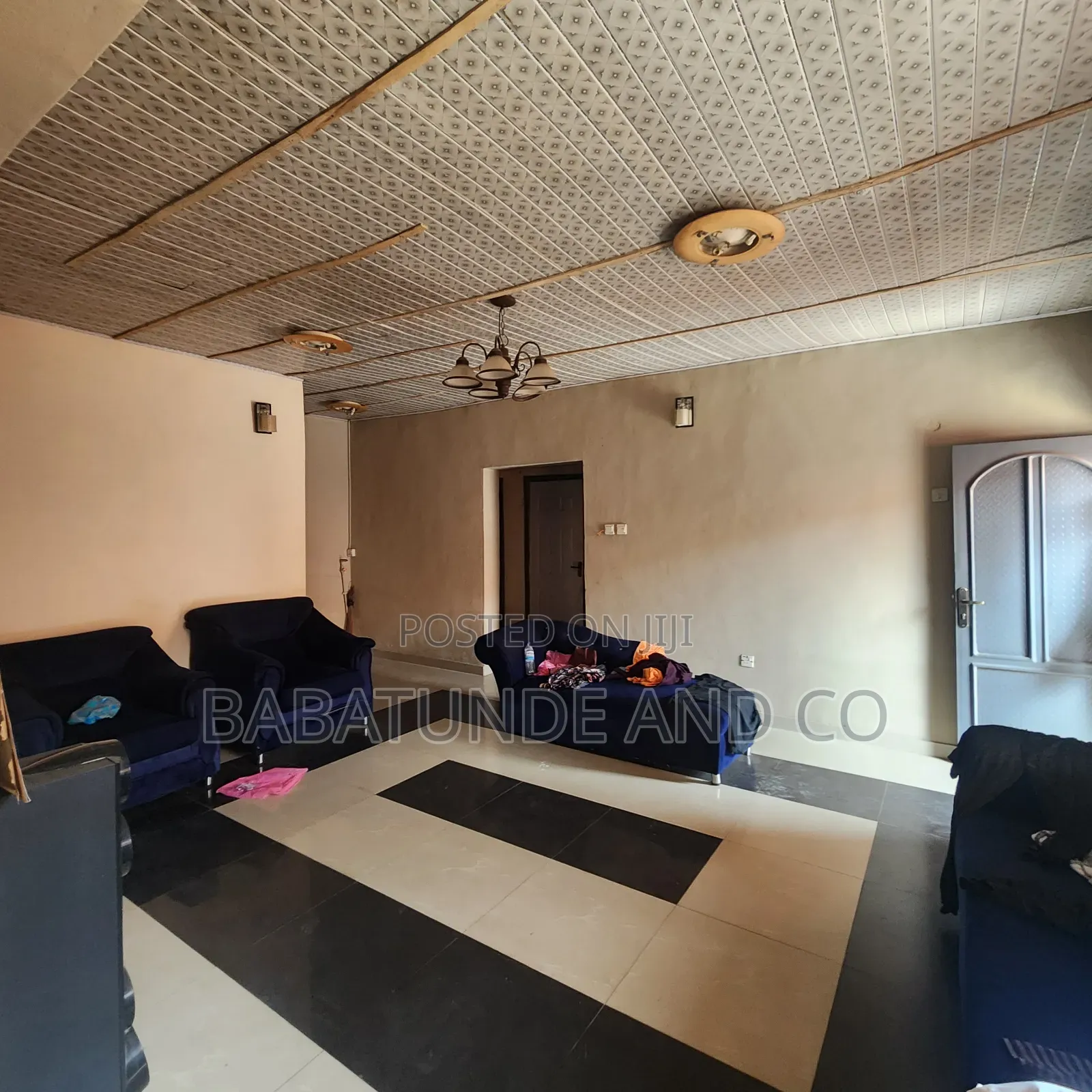 3bdrm Block of Flats in Akuru, Akala Express for sale in Akala Express
