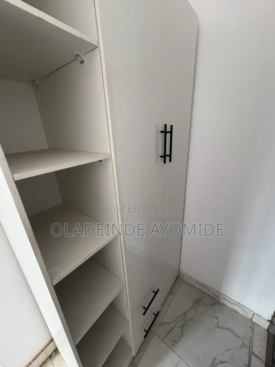 1bdrm Shared Apartment in Oba Musa, Agungi for rent in Agungi
