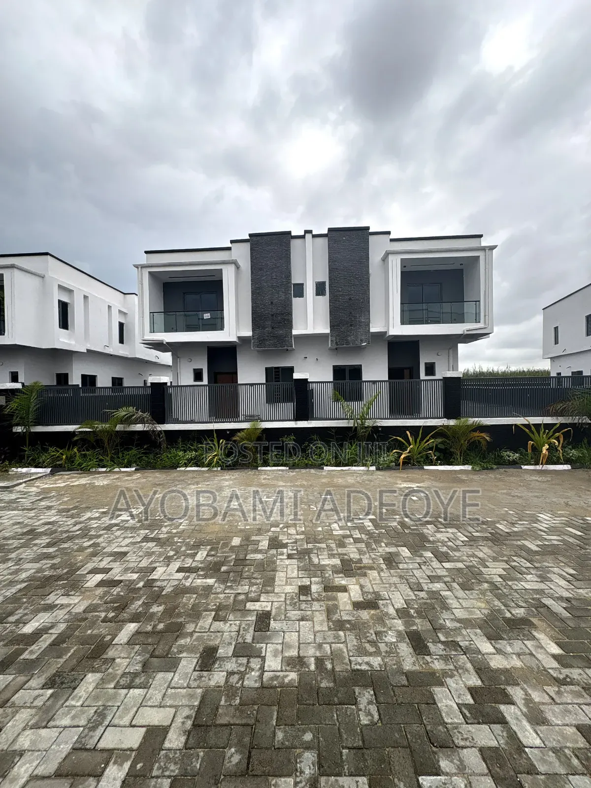4bdrm Duplex in Victoria Gardens, VGC / Ajah for sale in VGC / Ajah