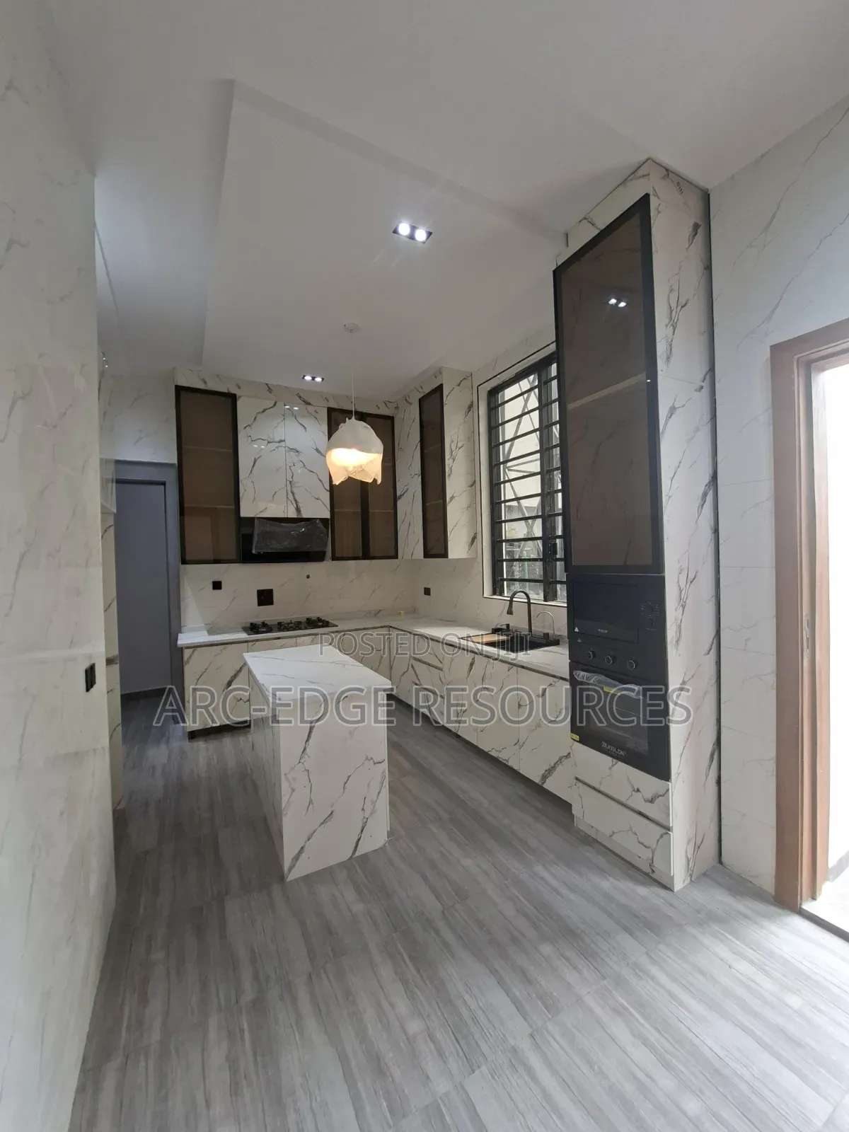 5bdrm Duplex in Ago Palace for sale in Ago Palace