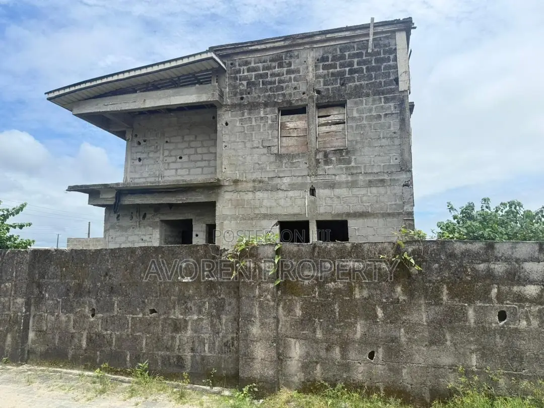 4bdrm Duplex in Ibeju for sale in Ibeju