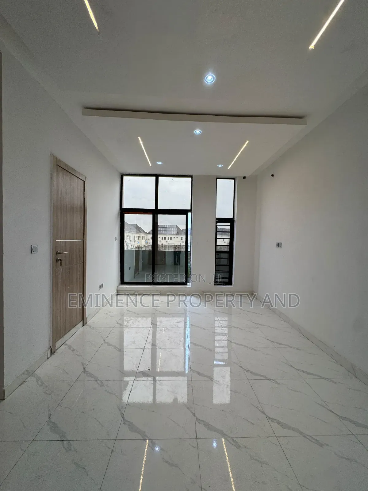 3bdrm Duplex in Off Lekki-Epe Expressway for sale in Off Lekki-Epe Expressway