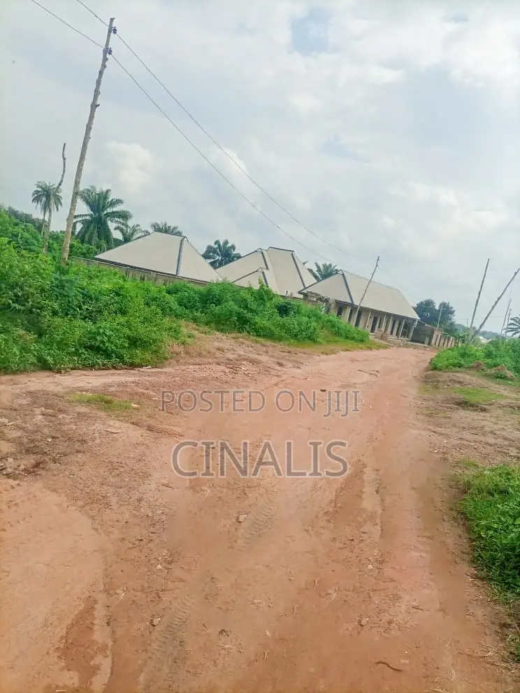Residential Land With Registered Survey in Moniya