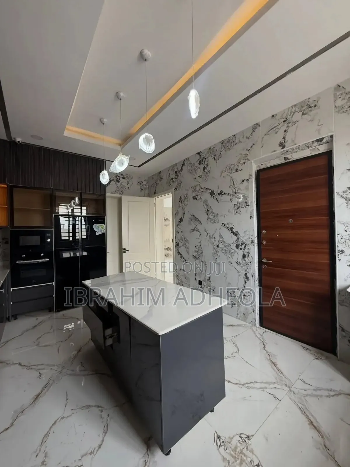 5bdrm Duplex in Lekki Phase1 for sale in Lekki Phase 1