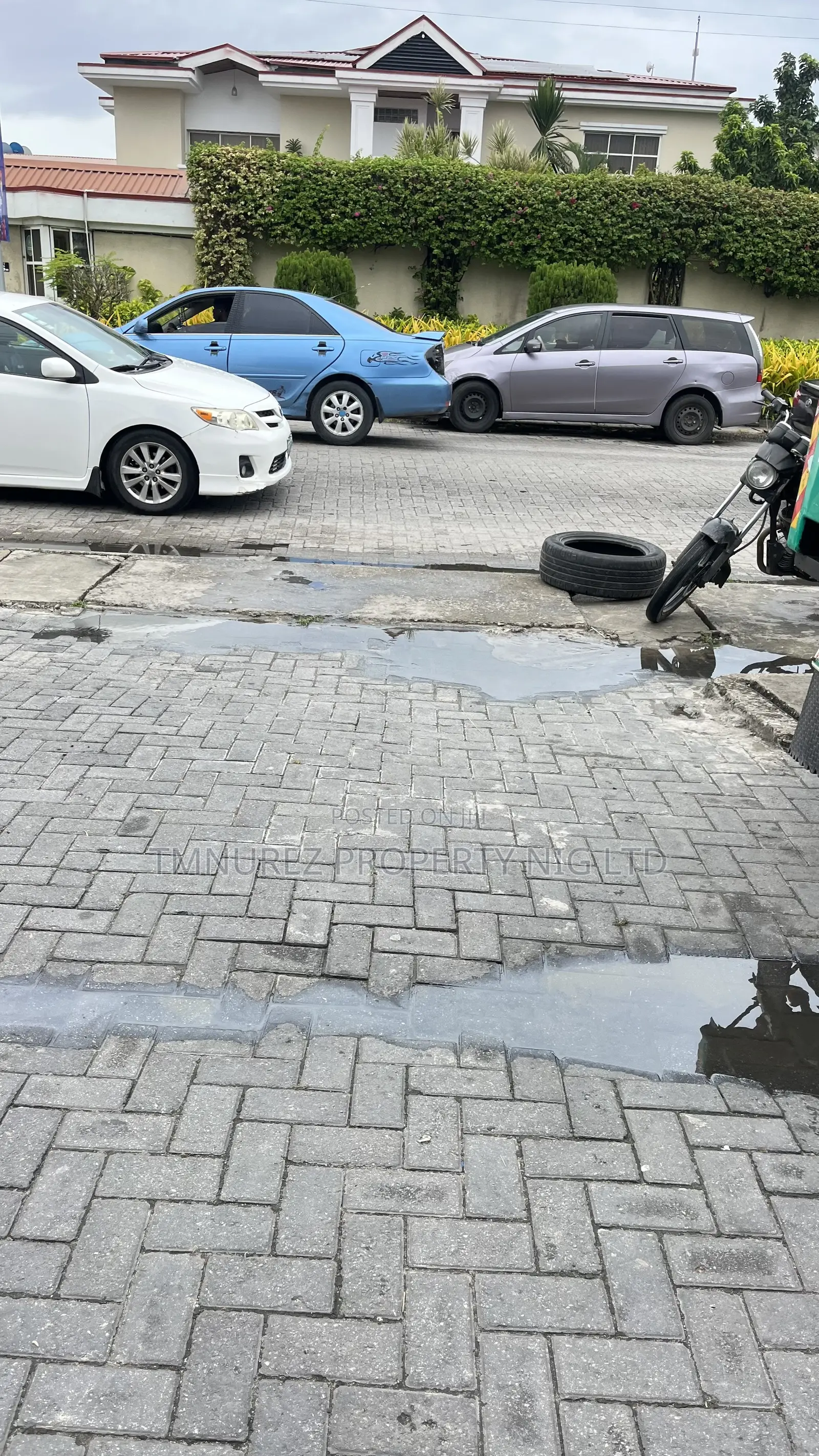 Showroom Shop at Main Lekki in Lekki