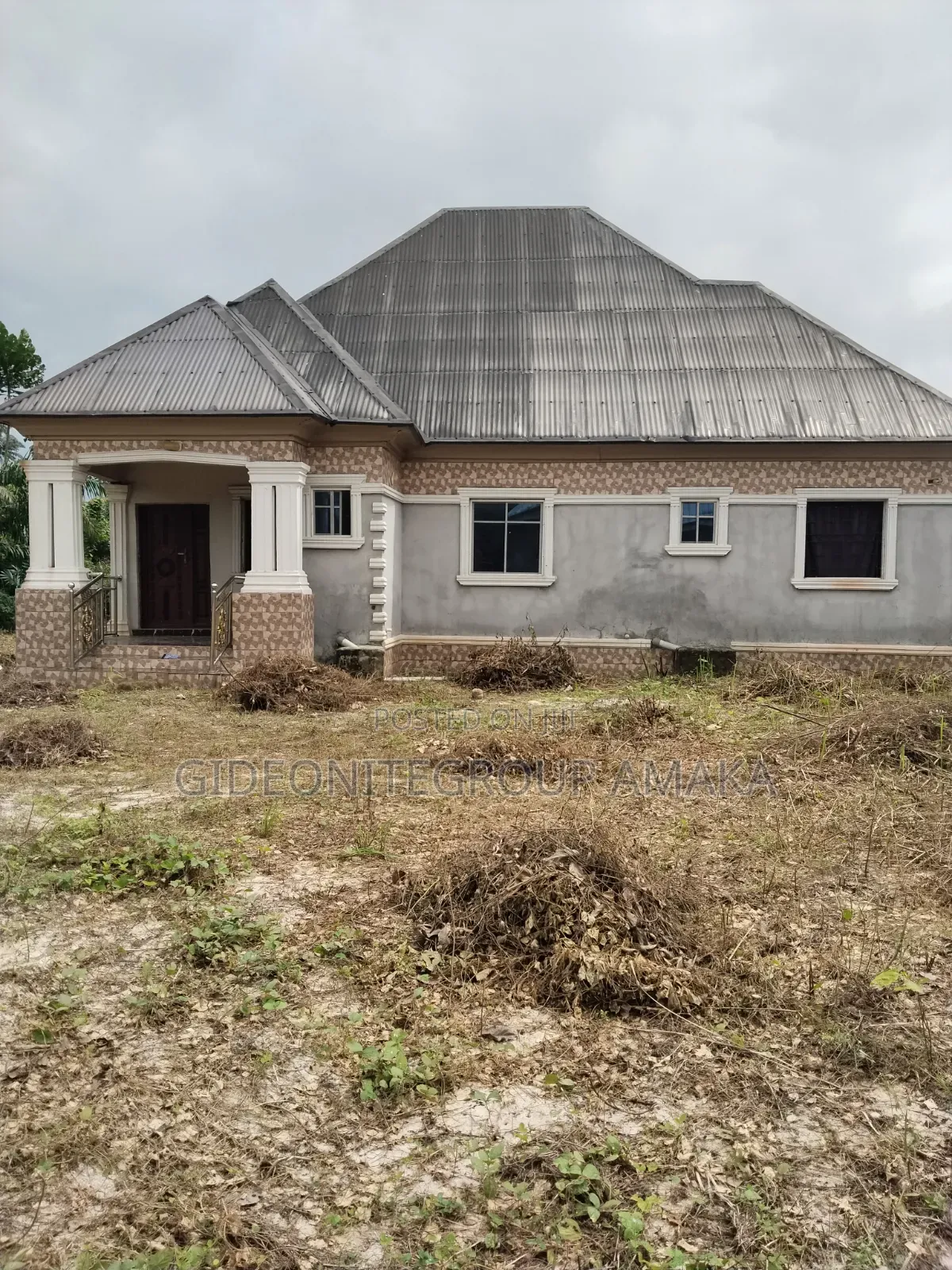 3bdrm Bungalow in Benin Road, Ethiope East for sale in Ethiope East