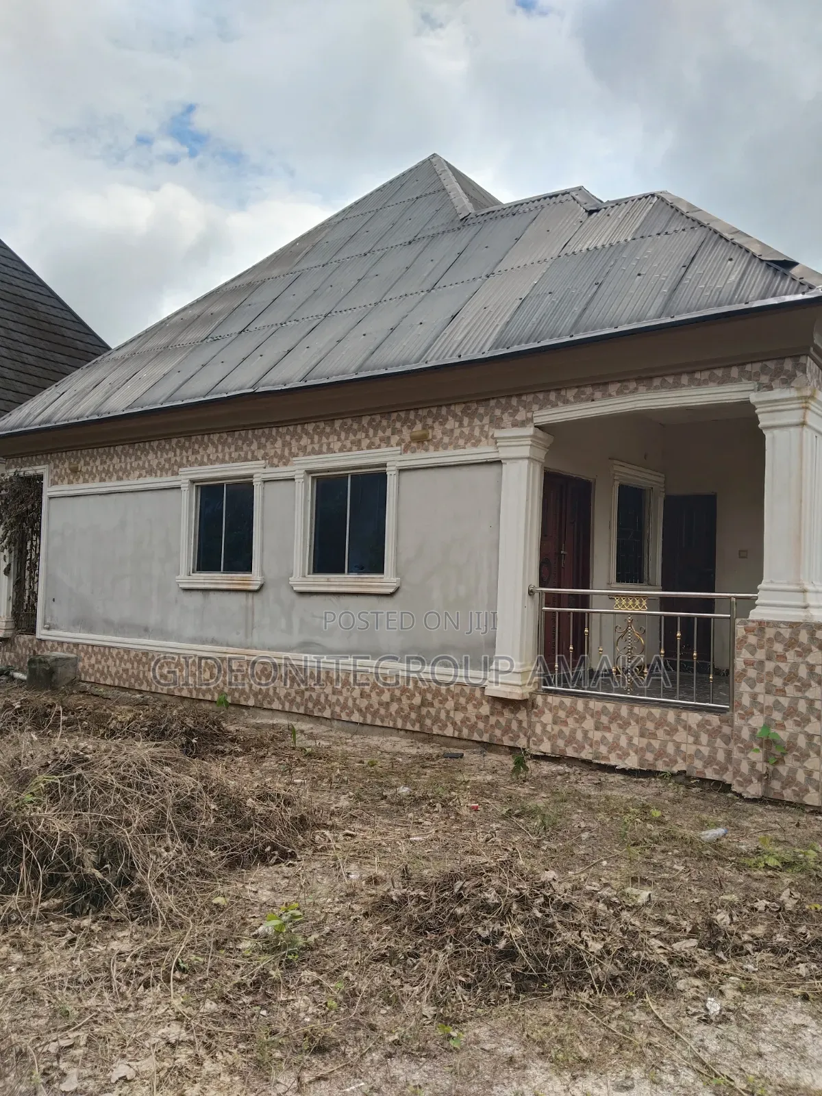 3bdrm Bungalow in Benin Road, Ethiope East for sale in Ethiope East