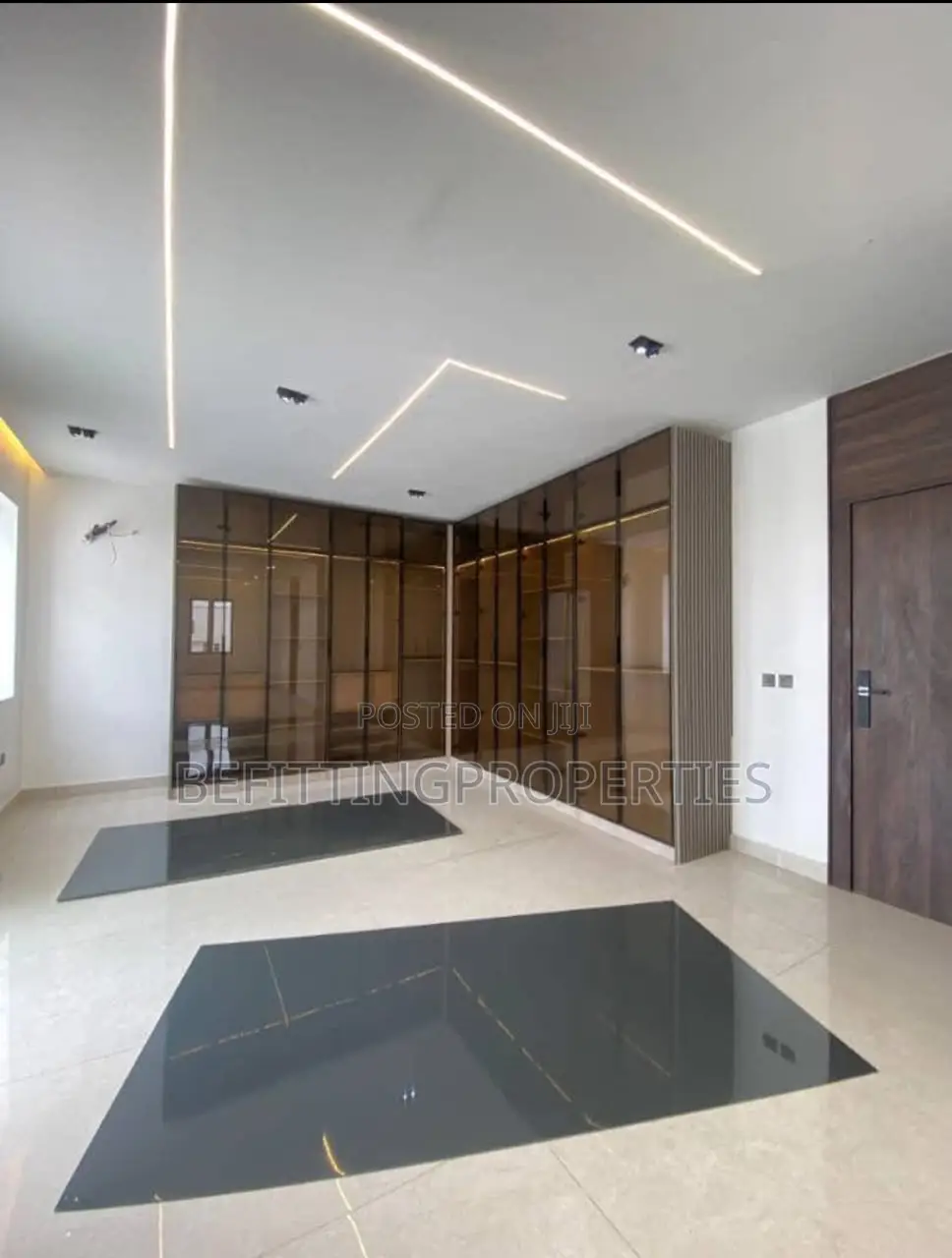 6bdrm Duplex in Lekki Phase 1 for sale in Lekki Phase 1