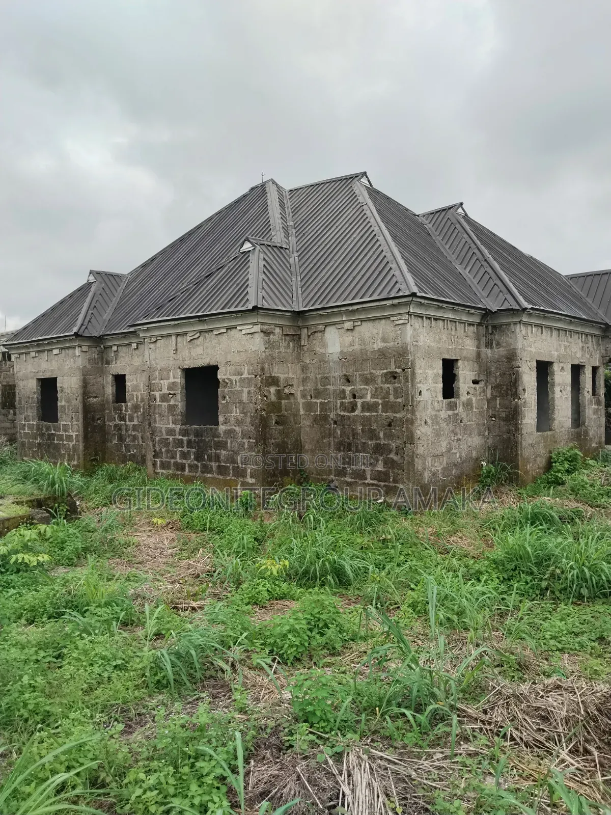 3bdrm Bungalow in Benin Road Abraka, Ethiope East for sale in Ethiope East