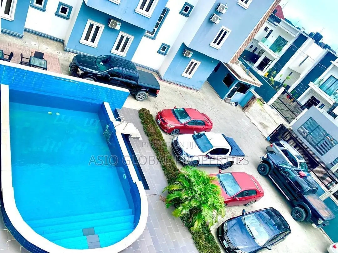 1-Bedroom Luxury Apartment With Pool in Ajah in Off Lekki-Epe Expressway