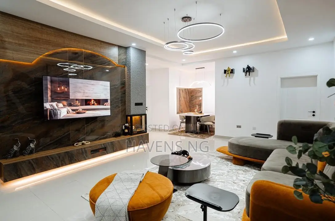 Luxury 2-Bedroom Apartment With Pool Gym in Lekki Phase 1