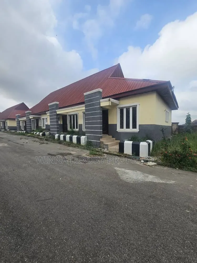2bdrm Bungalow in Fha Lugbe for sale in Lugbe District