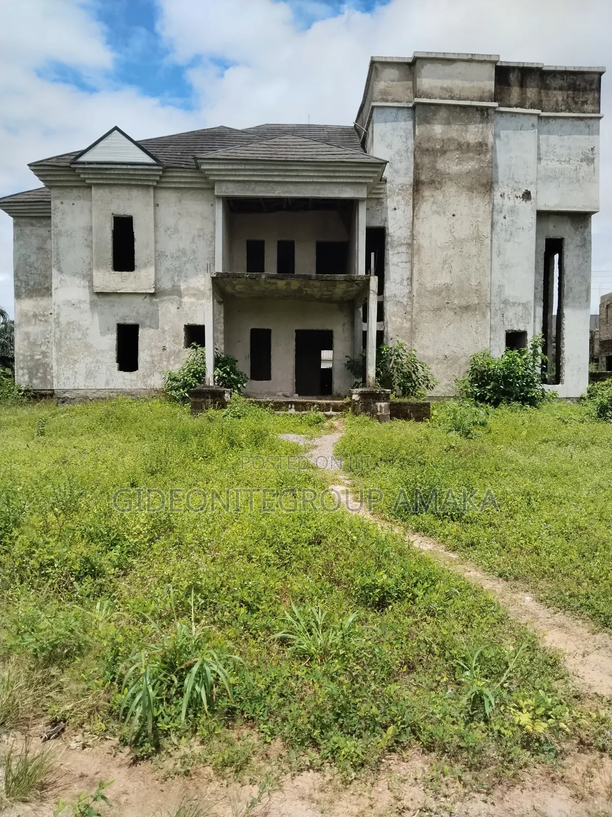 5bdrm Duplex in Nut Road, Ethiope East for sale in Ethiope East
