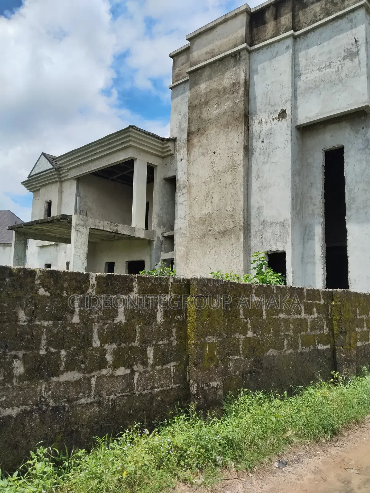 5bdrm Duplex in Nut Road, Ethiope East for sale in Ethiope East