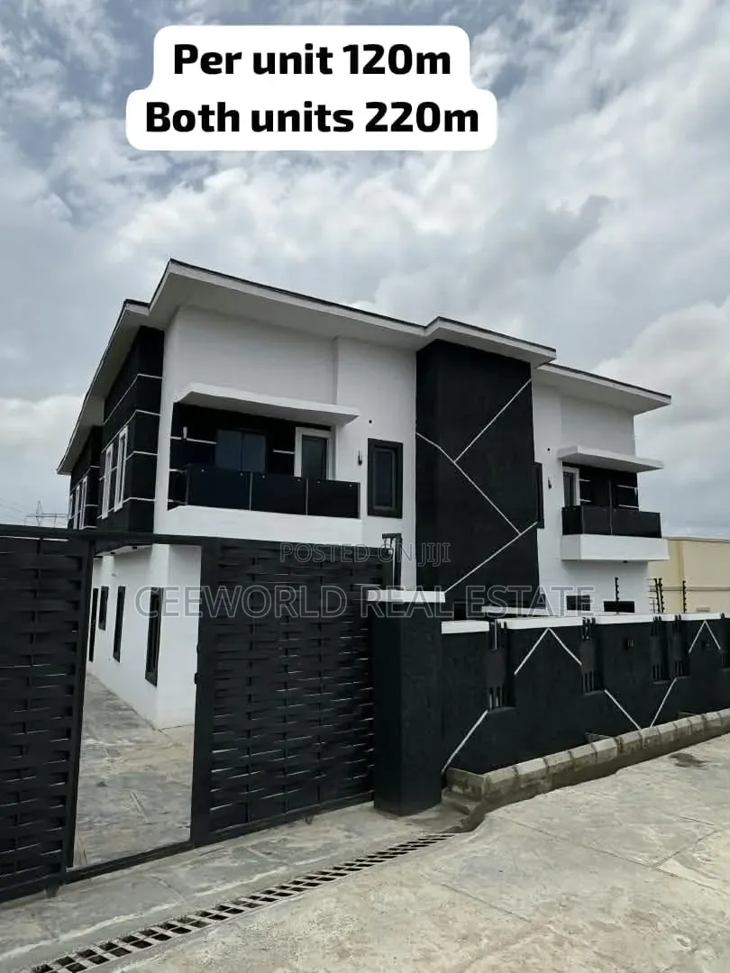 5bdrm Duplex in Obiwale Street for sale in Eleyele
