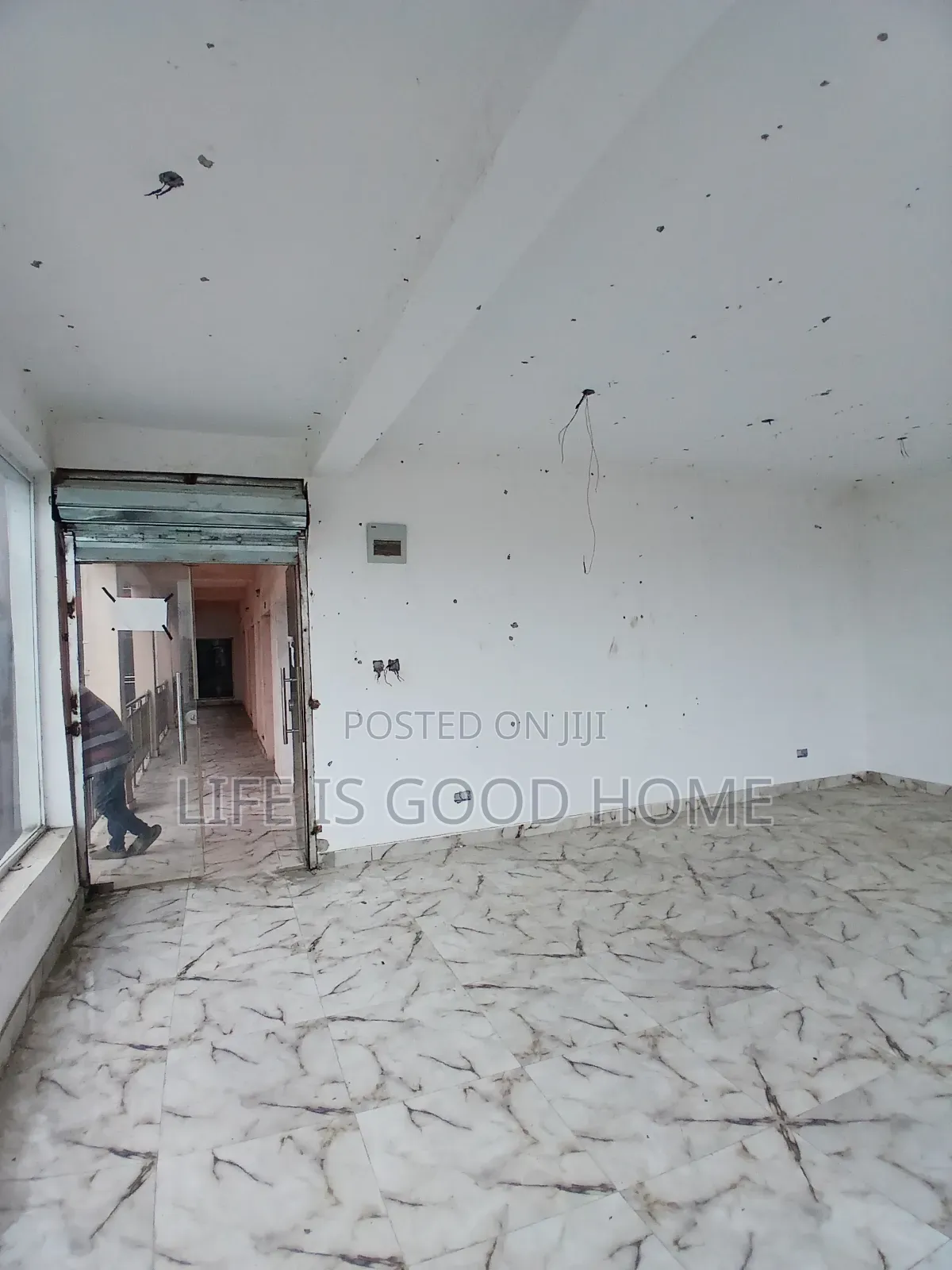 Shop for Rent Chervon New Road Lekki in Chevron