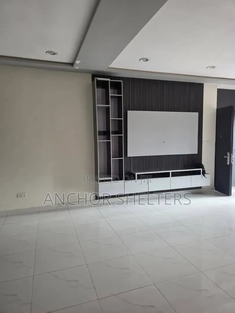 2bdrm Block of Flats in Behind Dunamis, FHA for rent in FHA