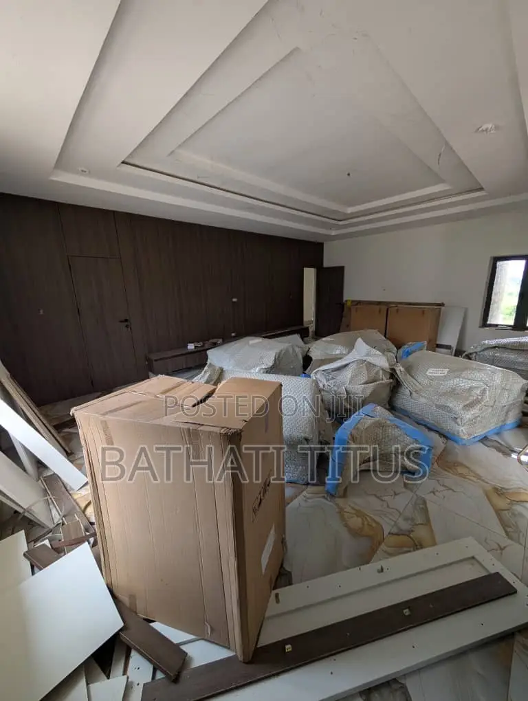 Furnished 3bdrm Block of Flats in Life Camp for sale in Life Camp